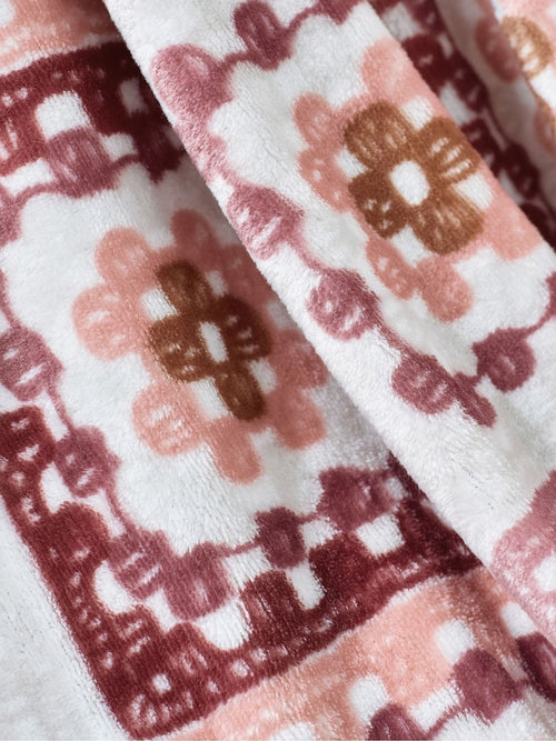 Catherine Lansfield Pink Crochet PRINT Blanket Throw (130x170cm)